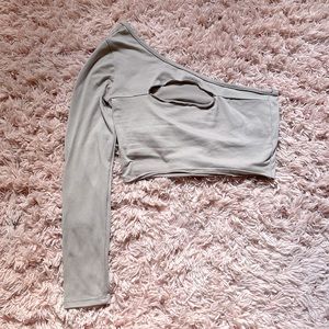 Beige one sleeve crop top